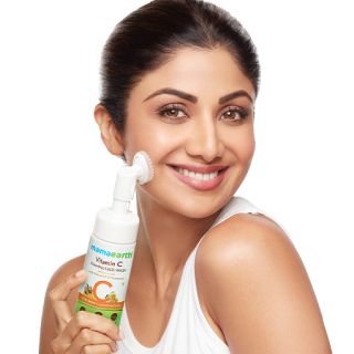Wow Wednesday: Buy for 599 and Get Free Vitamin C Day Cream